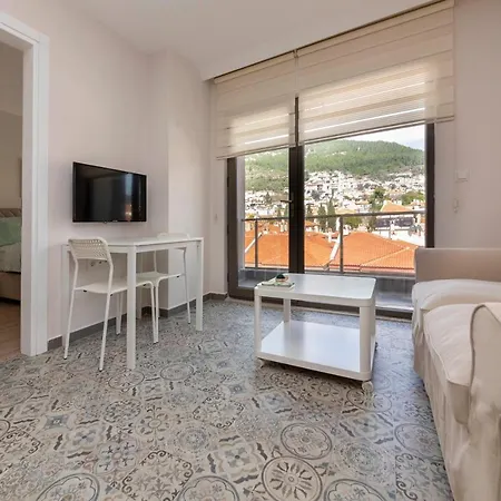 Fully Equipped 1 Bedroom With Central Location In