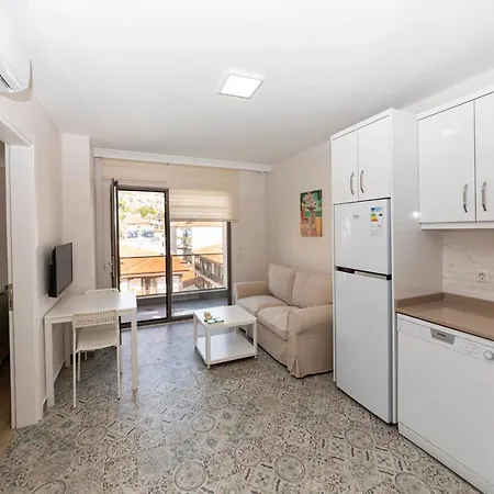 Fully Equipped 1 Bedroom With Central Location In شقة *